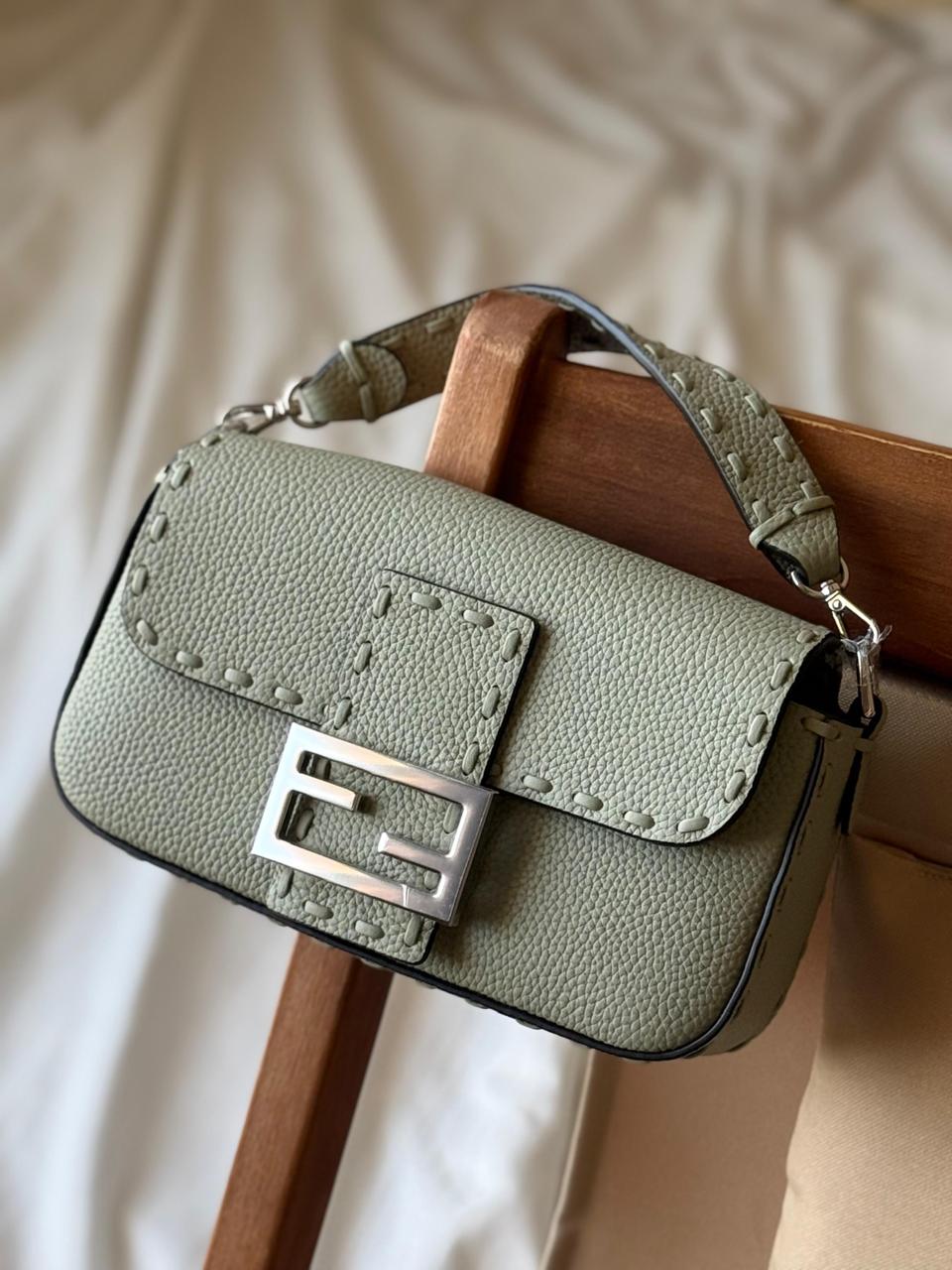 Ladies Fendi  bags Lilly Onlines