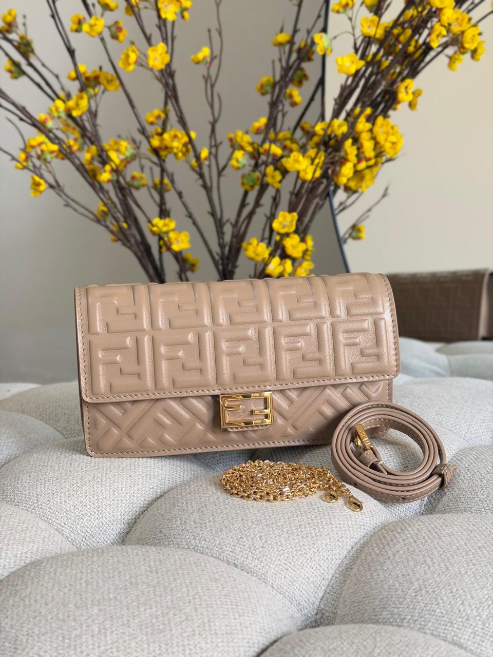 Ladies Fendi  bags Lilly Onlines