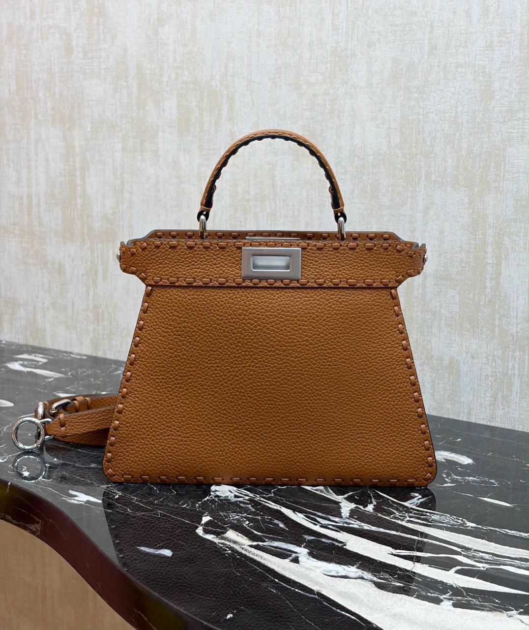 Ladies Fendi  bags Lilly Onlines