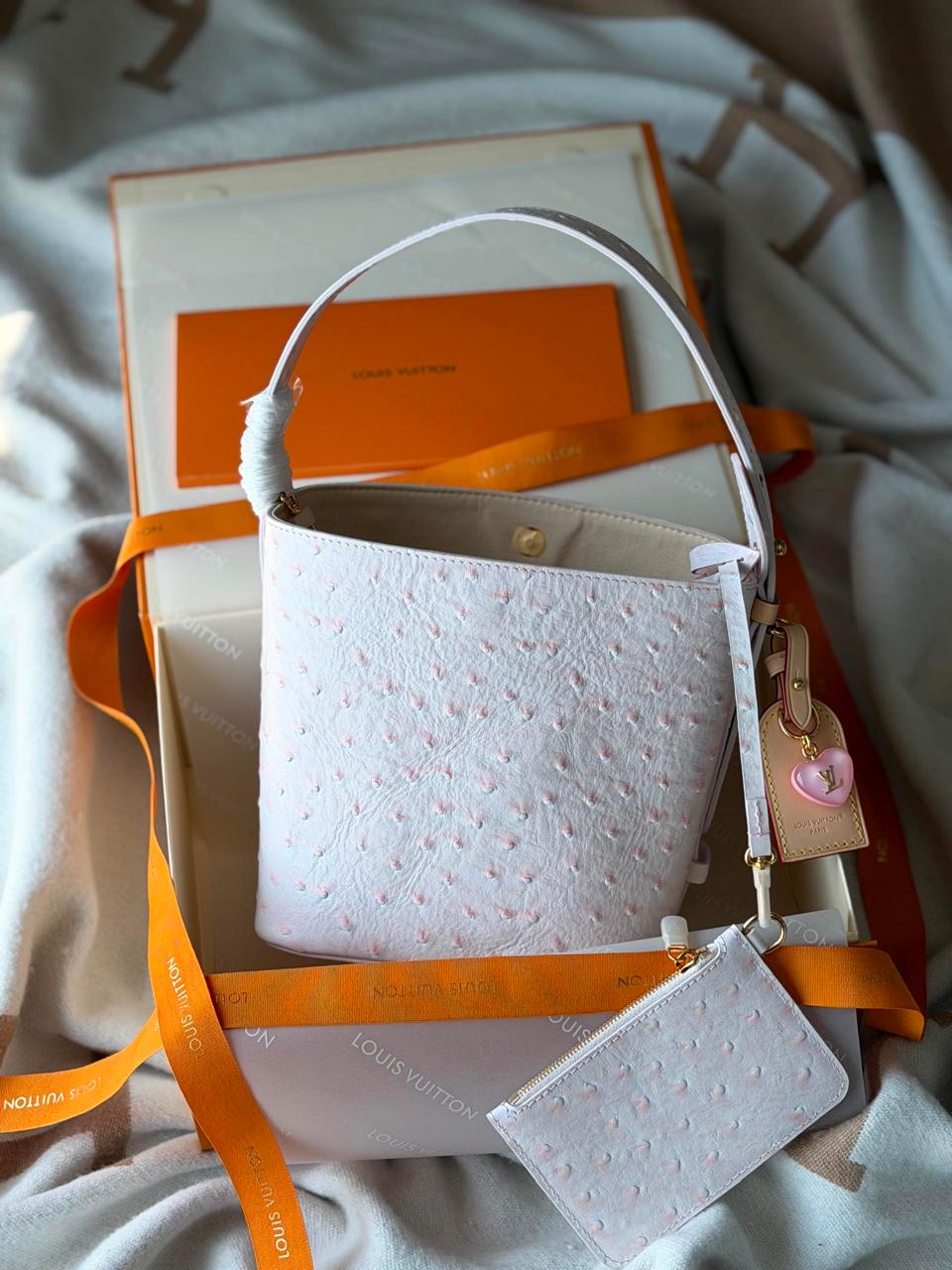 Ladies Lv bags Lilly Onlines