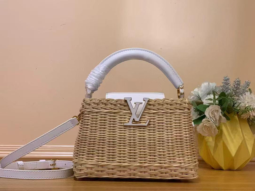 Ladies Lv bags Lilly Onlines