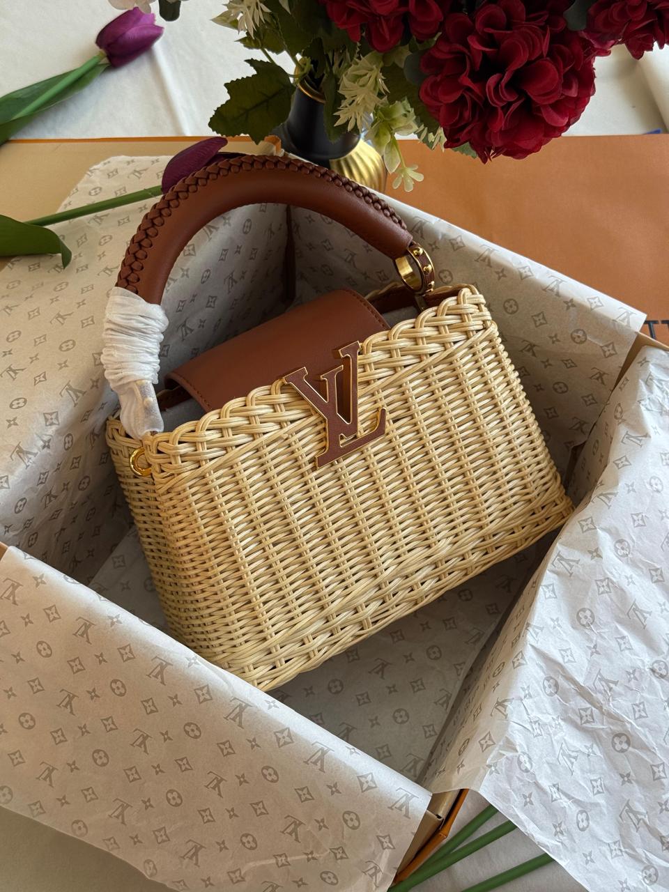 Ladies Lv bags Lilly Onlines