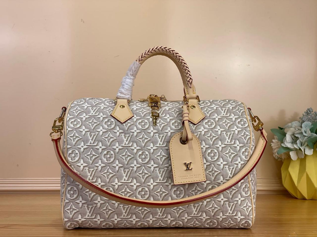 Ladies Lv bags Lilly Onlines