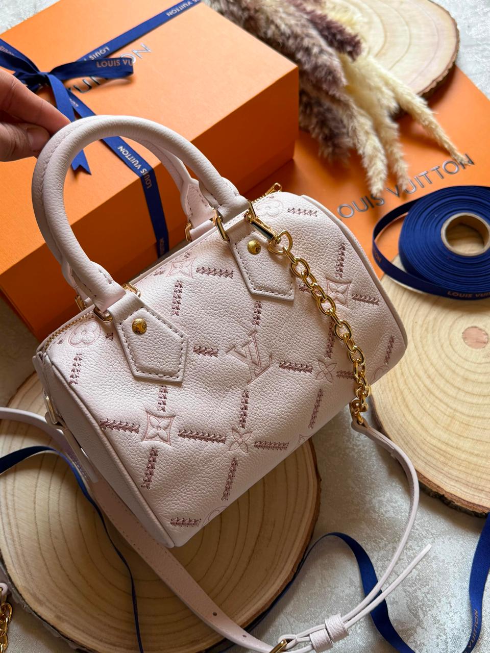Ladies Lv bags Lilly Onlines