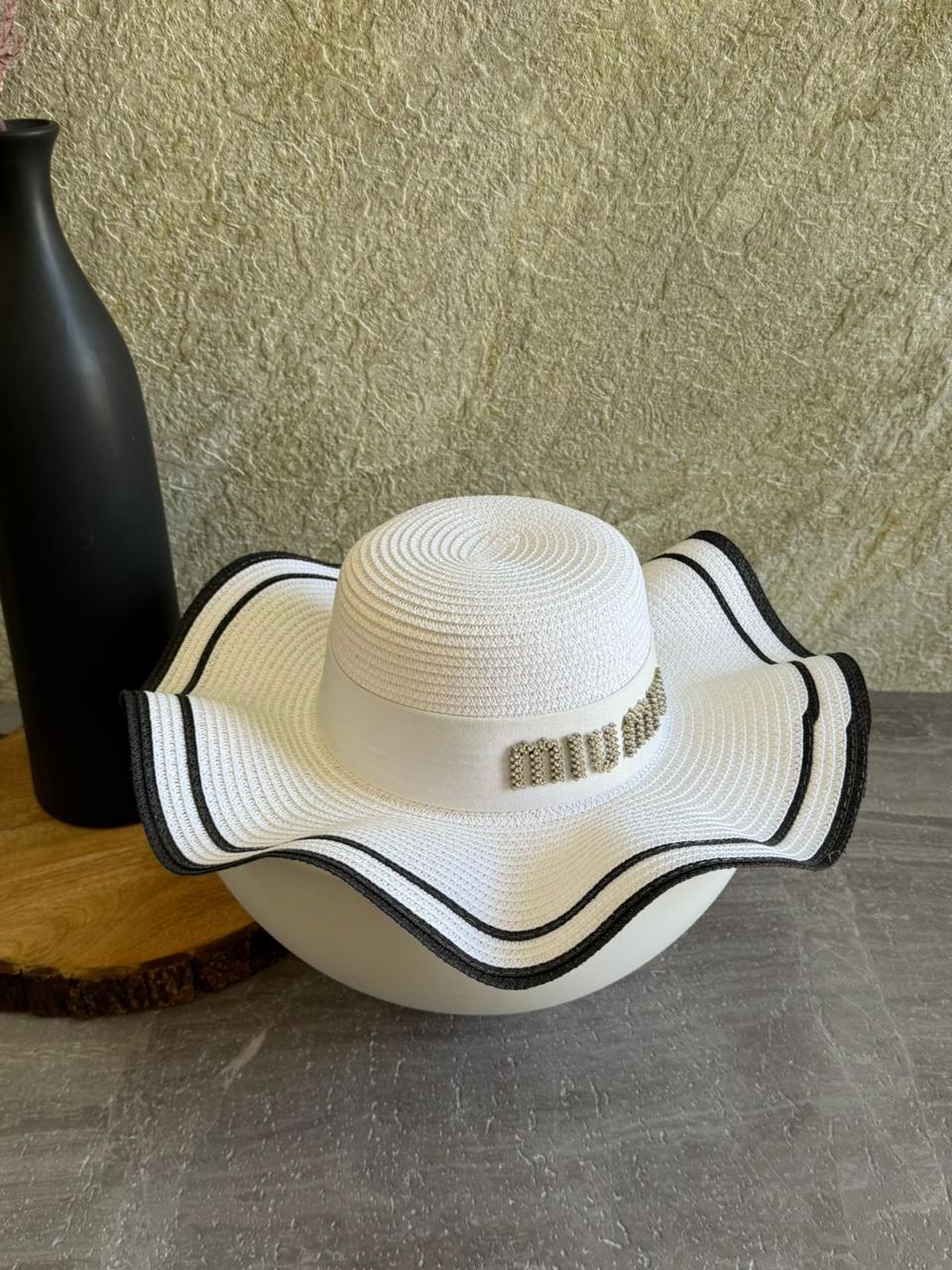 Ladies hats & caps Lilly Onlines