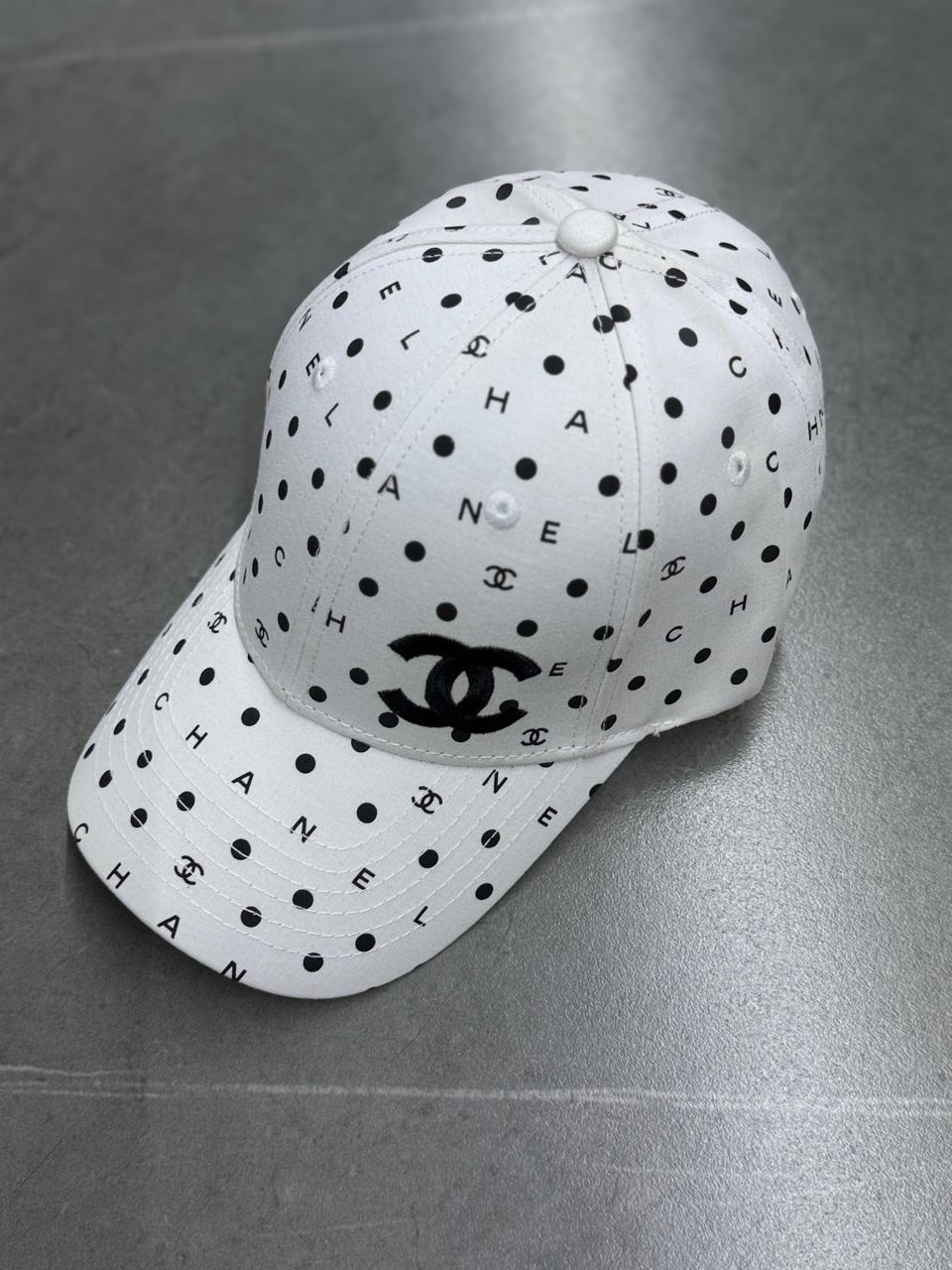 Ladies hats & caps Lilly Onlines