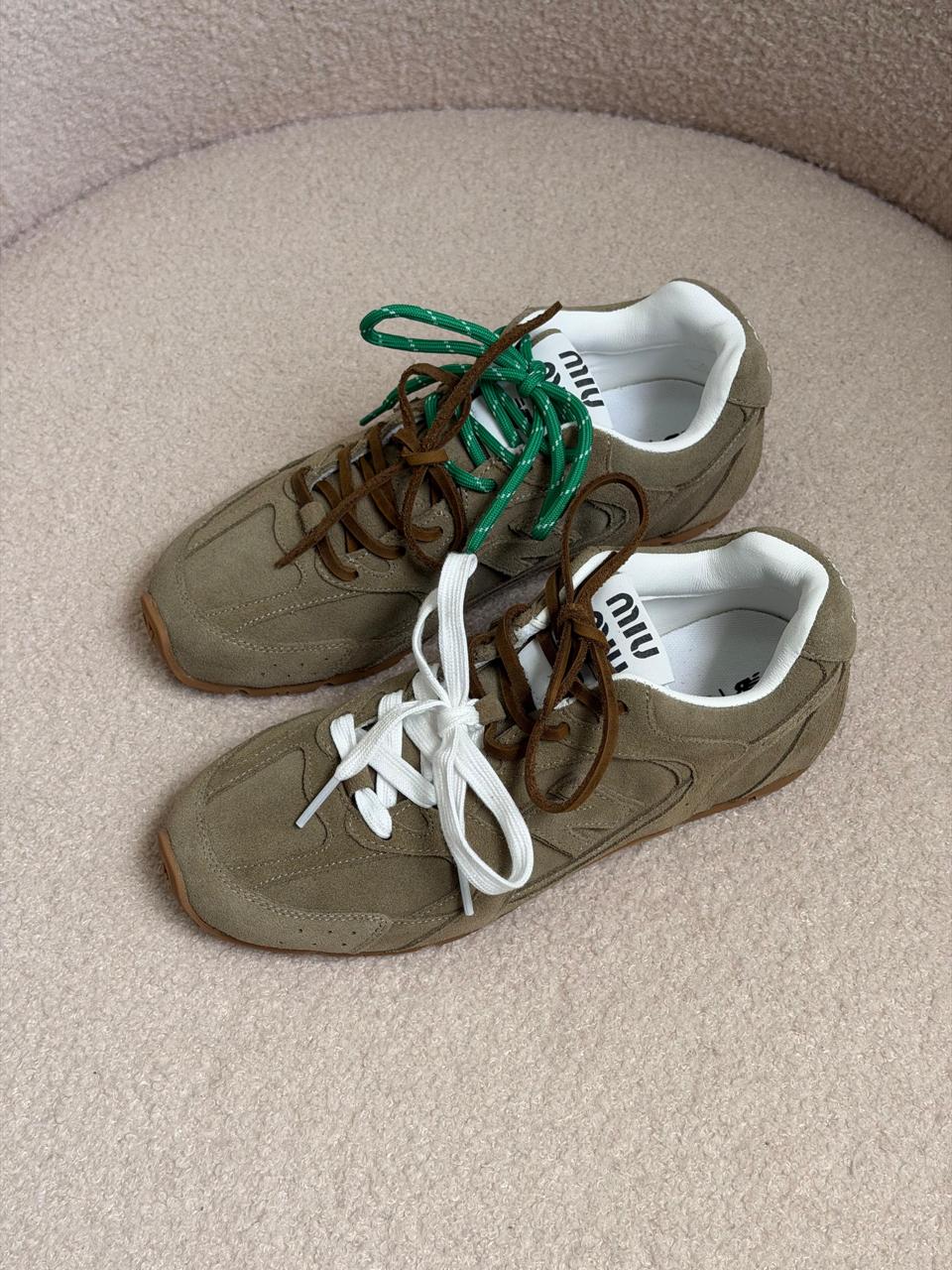 Ladies sneakers Lilly Onlines