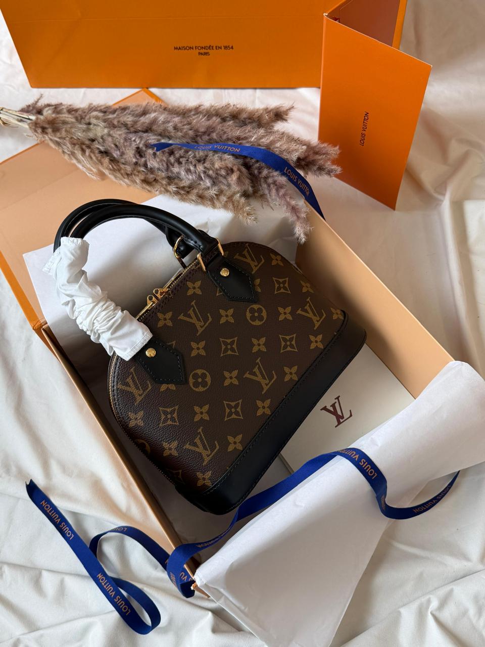 Ladies Lv bags Lilly Onlines