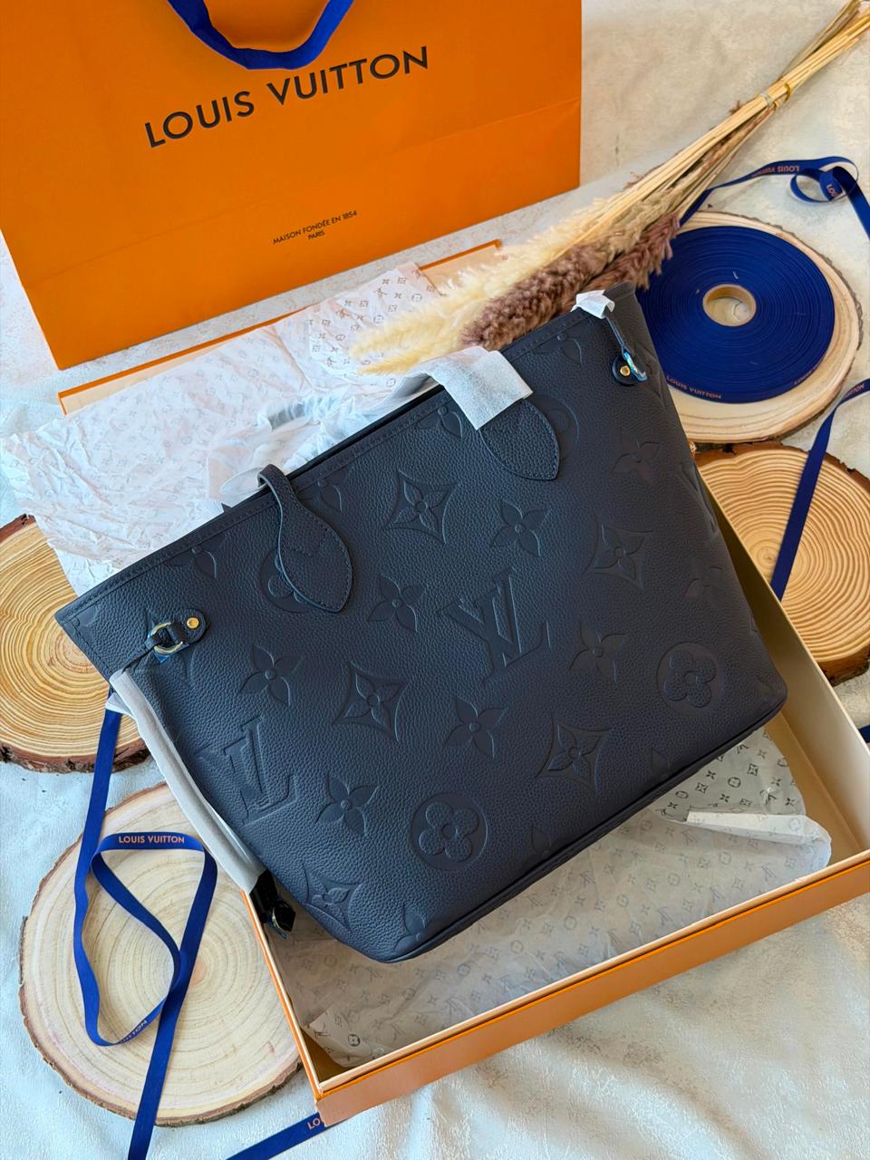 Ladies Lv bags Lilly Onlines