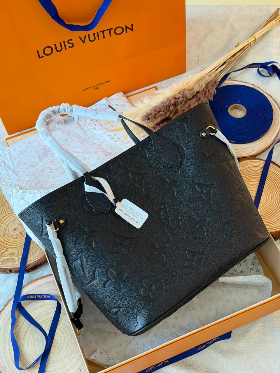 Ladies Lv bags Lilly Onlines