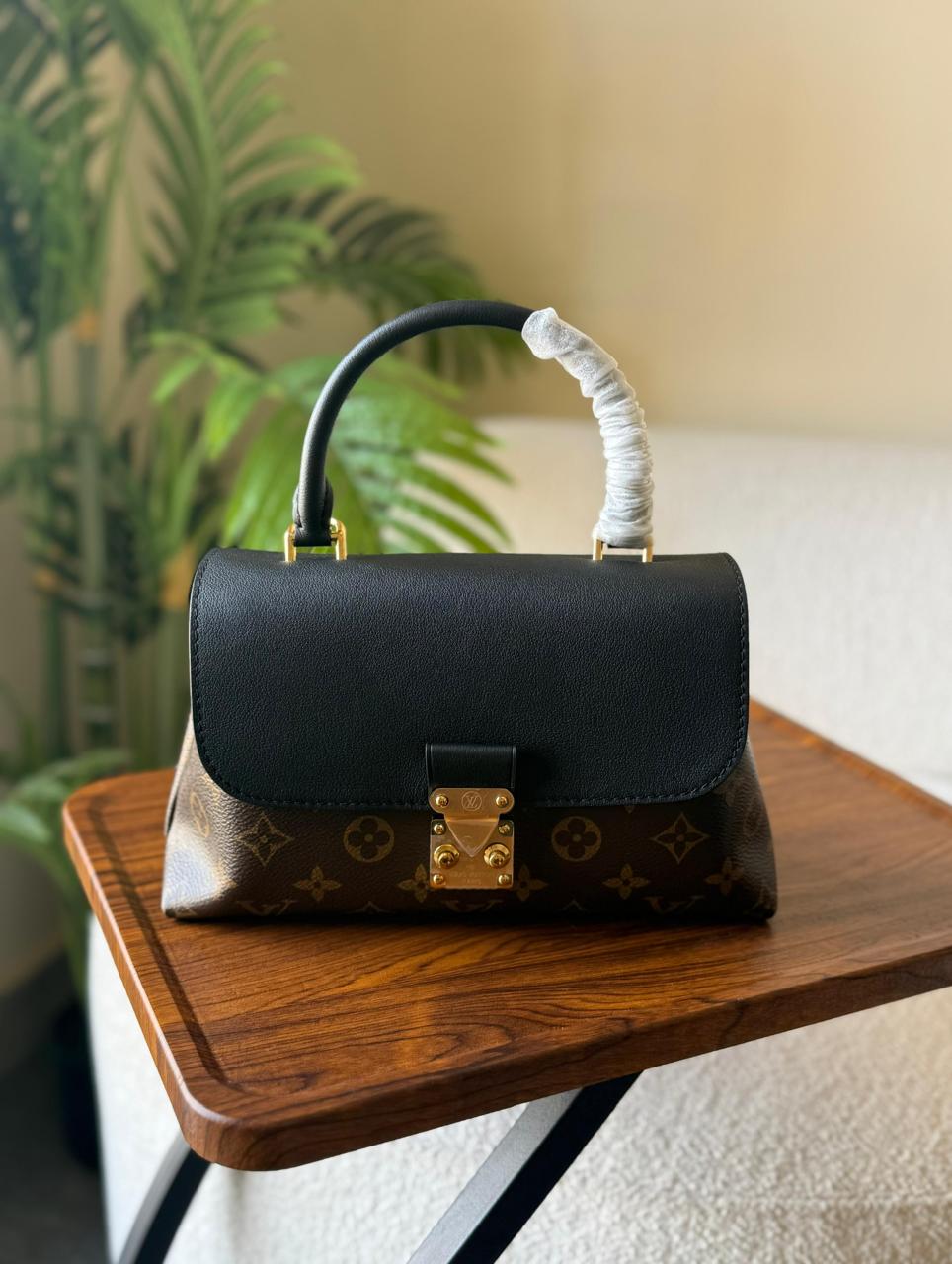 Ladies Lv bags Lilly Onlines