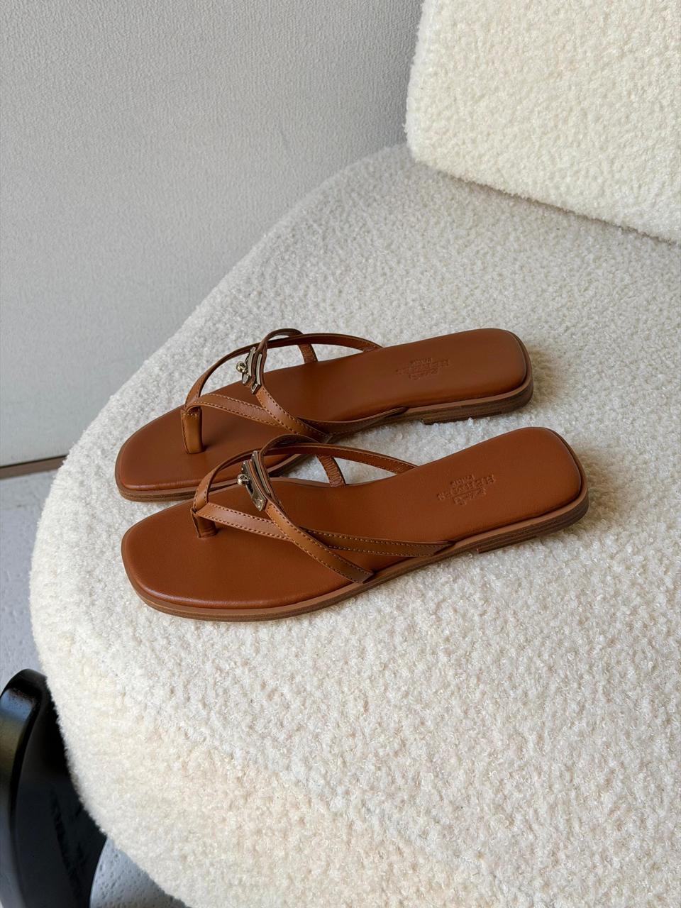 Ladies flats Lilly Onlines