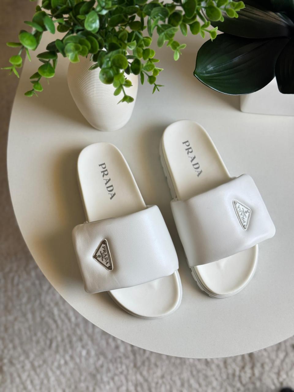 ladies flats Lilly Onlines