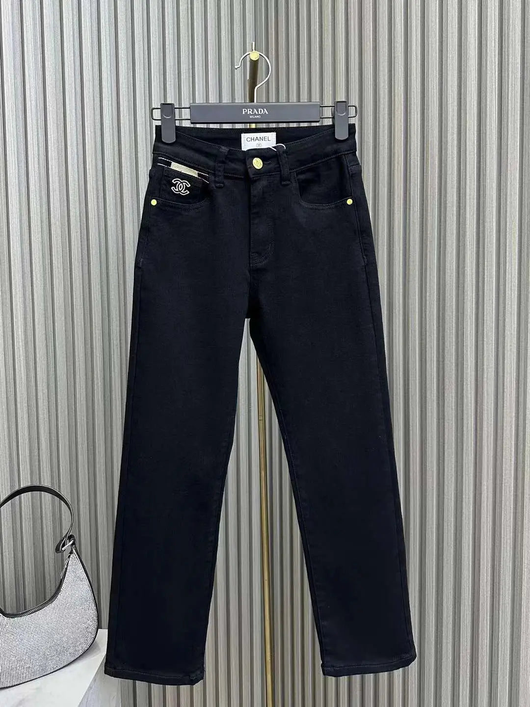 ladies pants & shorts Lilly Onlines