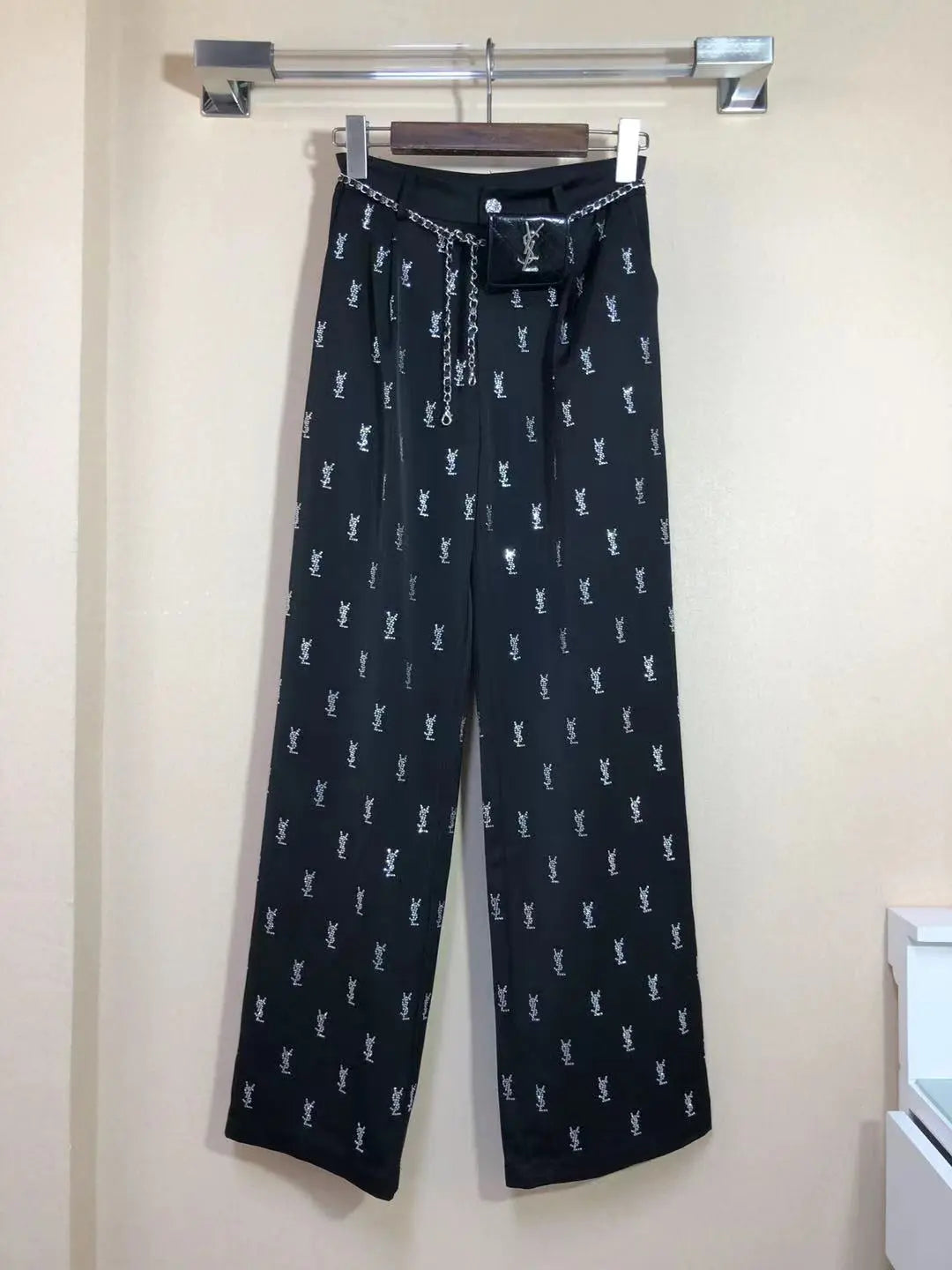 ladies pants & shorts Lilly Onlines